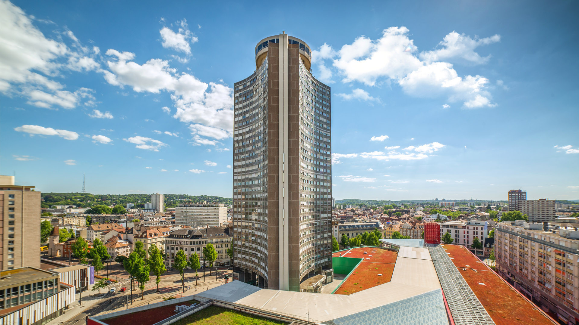 TOUR EUROPE BOOK 2022